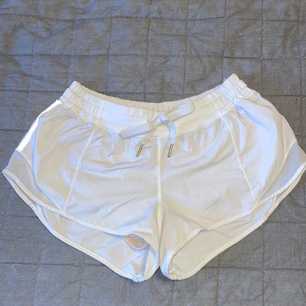 Lululemon Hotty Hot Short 2.5”